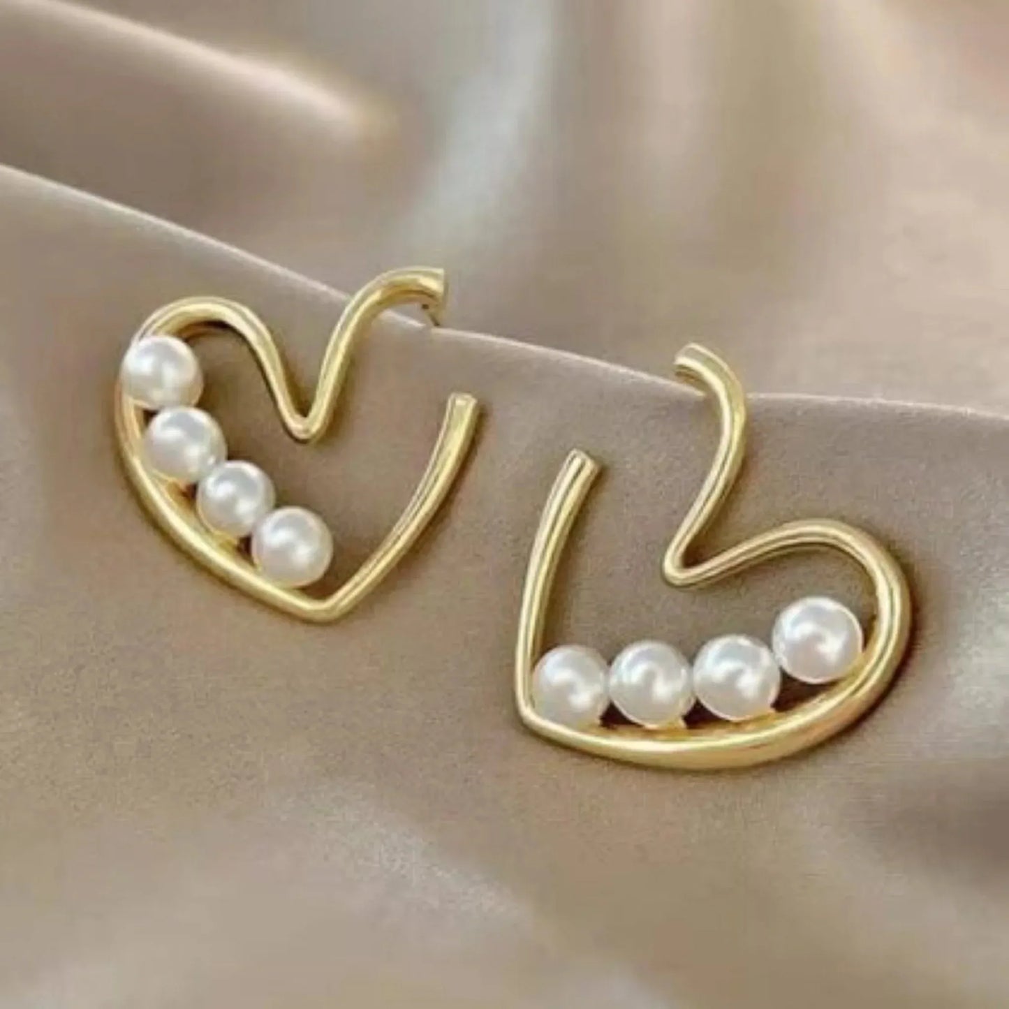 Pearlbound Romance - Kaliido