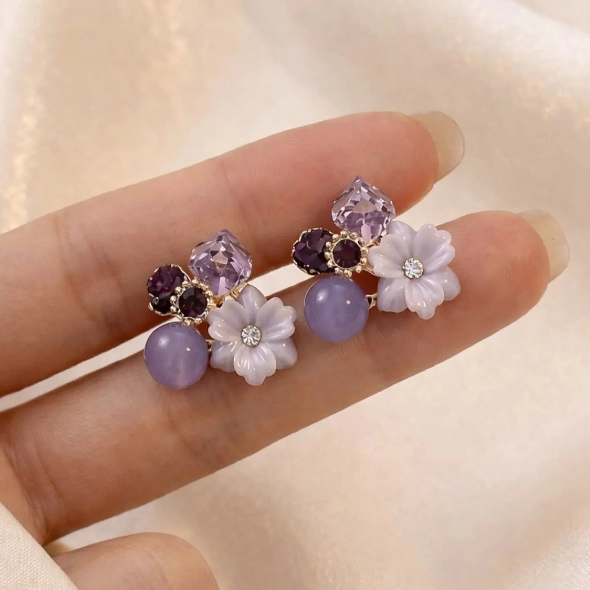 Violet Bloom Studs - Kaliido